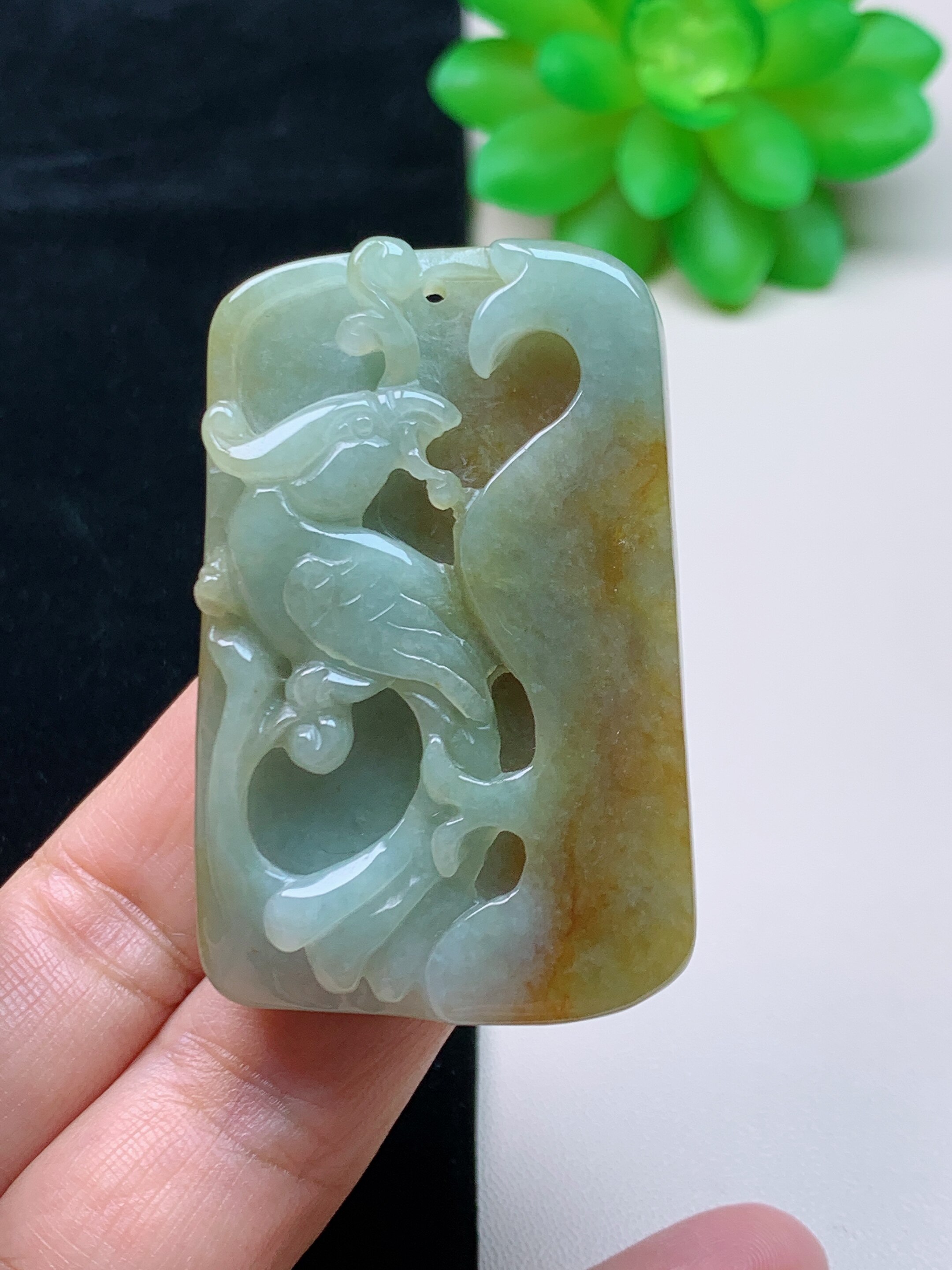 正品天然翡翠a货老坑种英明神武翡翠吊坠精美富贵鸟吊坠