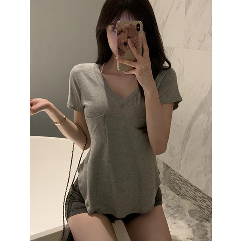 灰色短袖T恤女V领口袋修身上衣