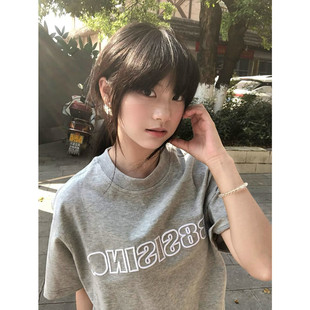 美式复古慵懒休闲字母刺绣短袖T恤女夏季宽松设计感高街情侣上衣