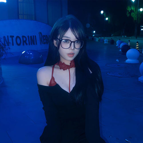 辣妹纯欲风性感长袖T恤女修身显瘦收腰蕾丝挂脖背心带胸垫两件套