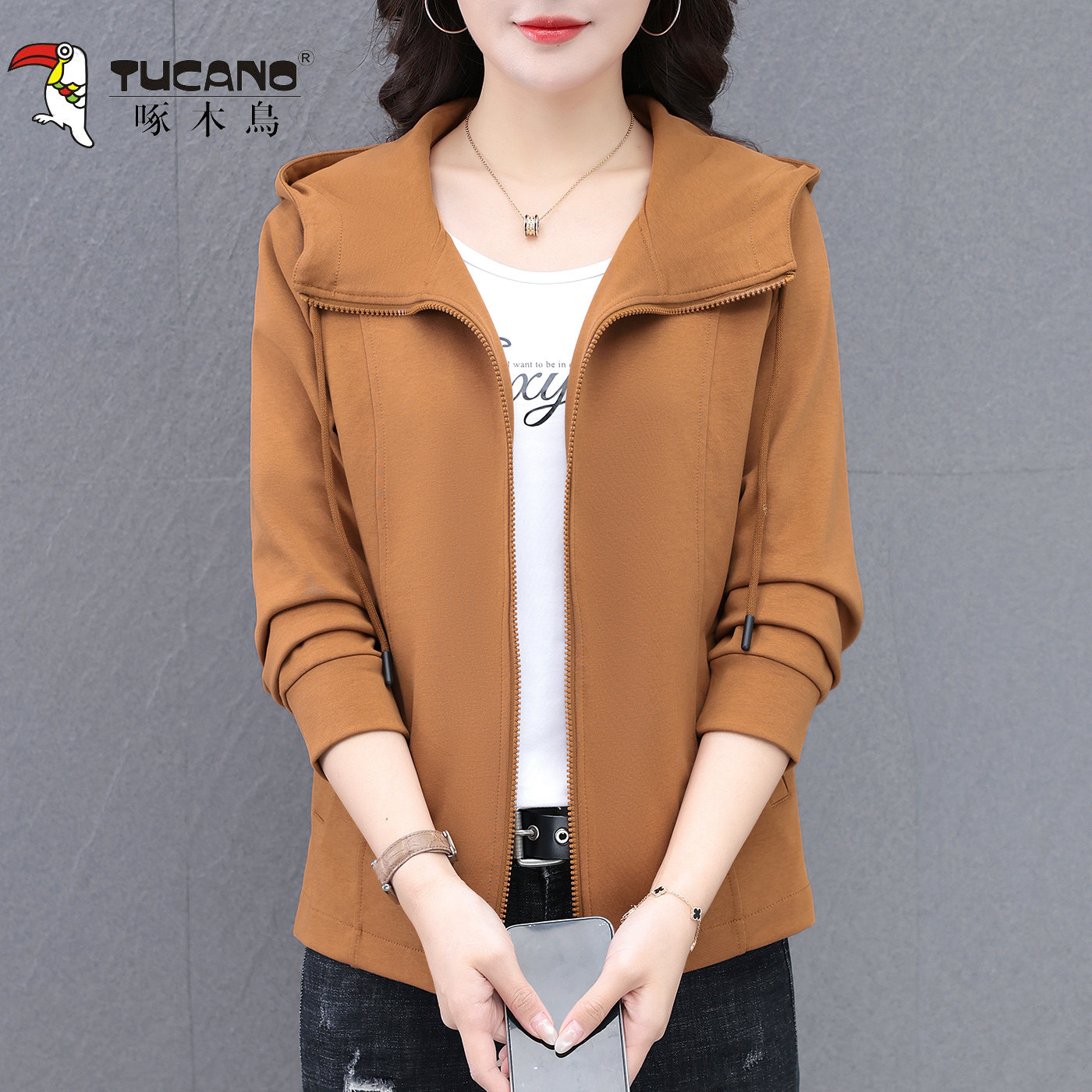 啄木鸟短款春秋连帽拉链卫衣女2026新款修身显瘦百搭女士开衫外套