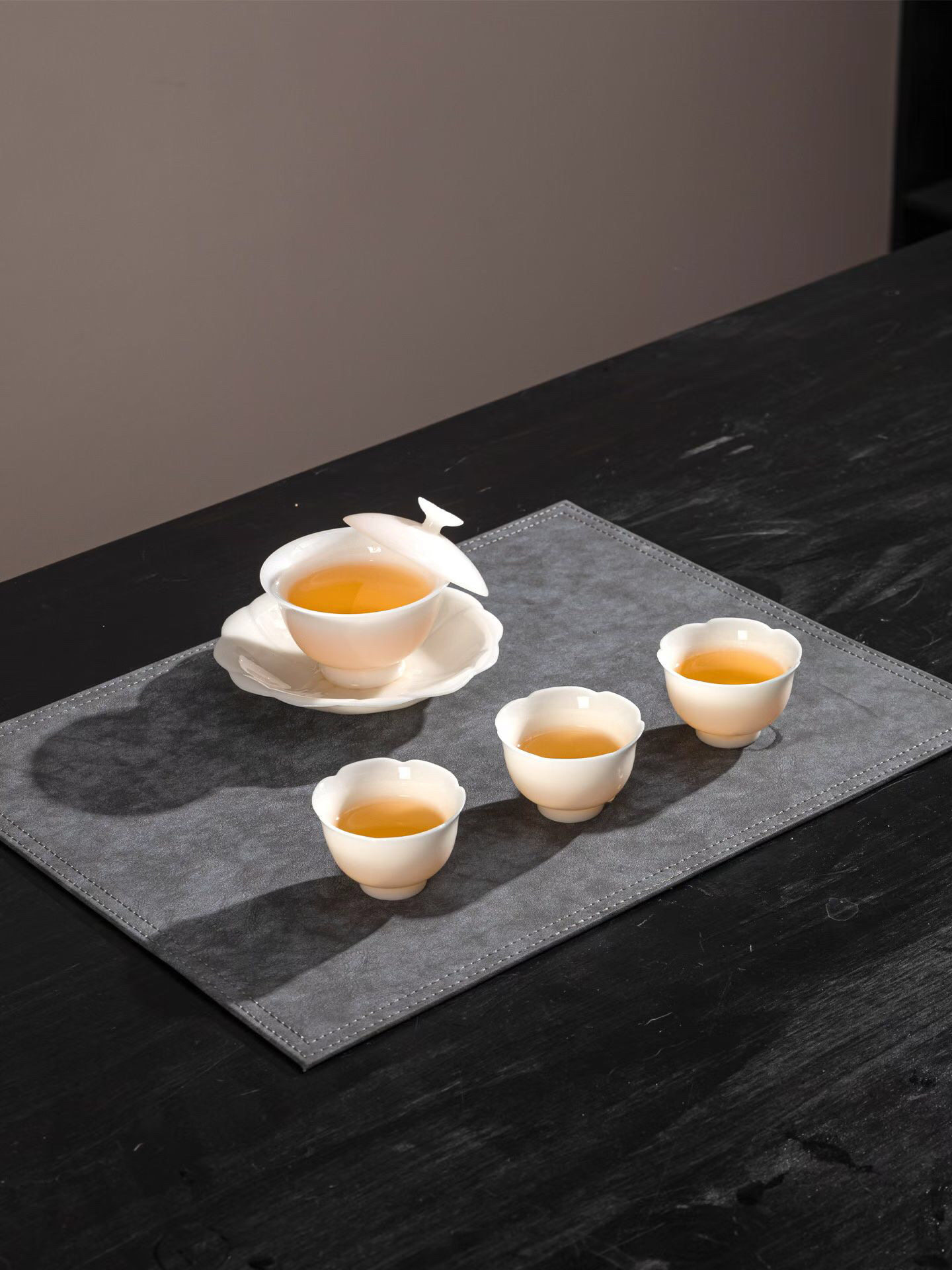 寒舍高档璞玉瓷冰种高足盖碗花口杯悬停防烫茶碗一壶三杯功夫茶具