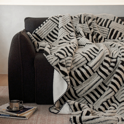 冬季轻奢云貂绒牛奶绒提花双层毯