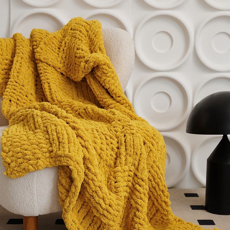 北欧简约风纯色雪尼尔毛毯沙发盖毯空调保暖办公室装饰毯子床尾毯
