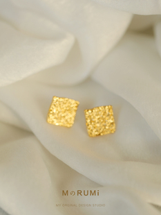 小香风复古黄铜镀金捶打面925银针方形耳钉耳环耳饰女 RUMI法式