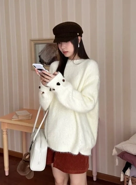 DIGM | 2025秋冬慵懒风软糯毛茸重工钉珠针织衫尼龙毛衣女A01002