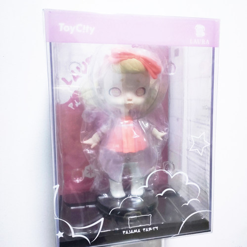 原装劳拉草莓猫咪大娃手办