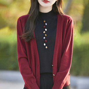 新款半高领精纺羊毛衫女士拼色假两件彩扣针织毛衣宽松打底衫上衣