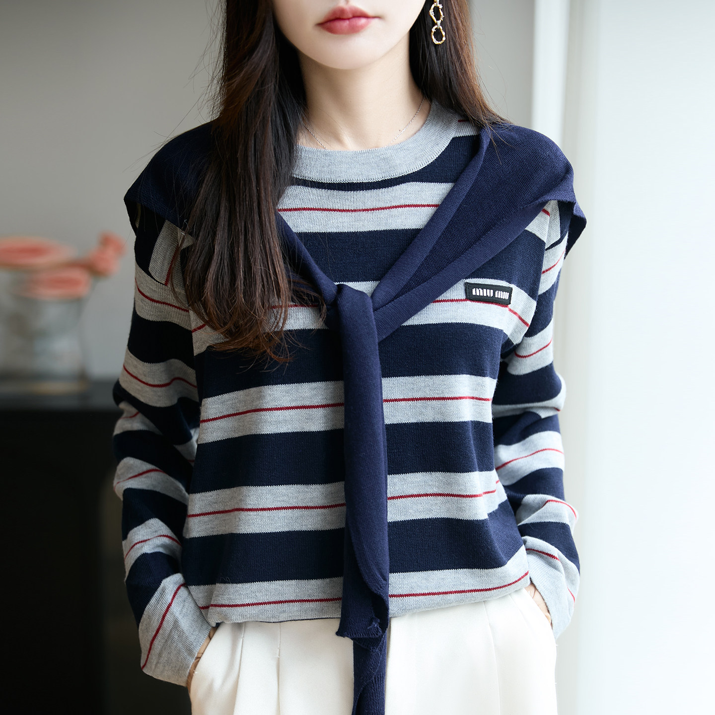 秋冬圆领条纹撞色精纺羊毛衫女宽松披肩两件套针织毛衣长袖打底衫