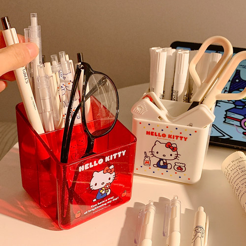 可爱hellokitty笔筒学生文具