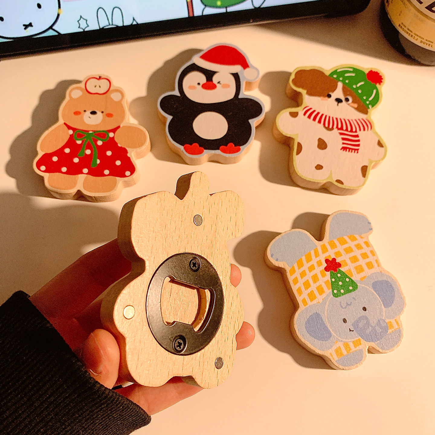 可爱小熊木质开瓶器磁吸冰箱贴多功能榉木启瓶器家用啤酒起子装饰