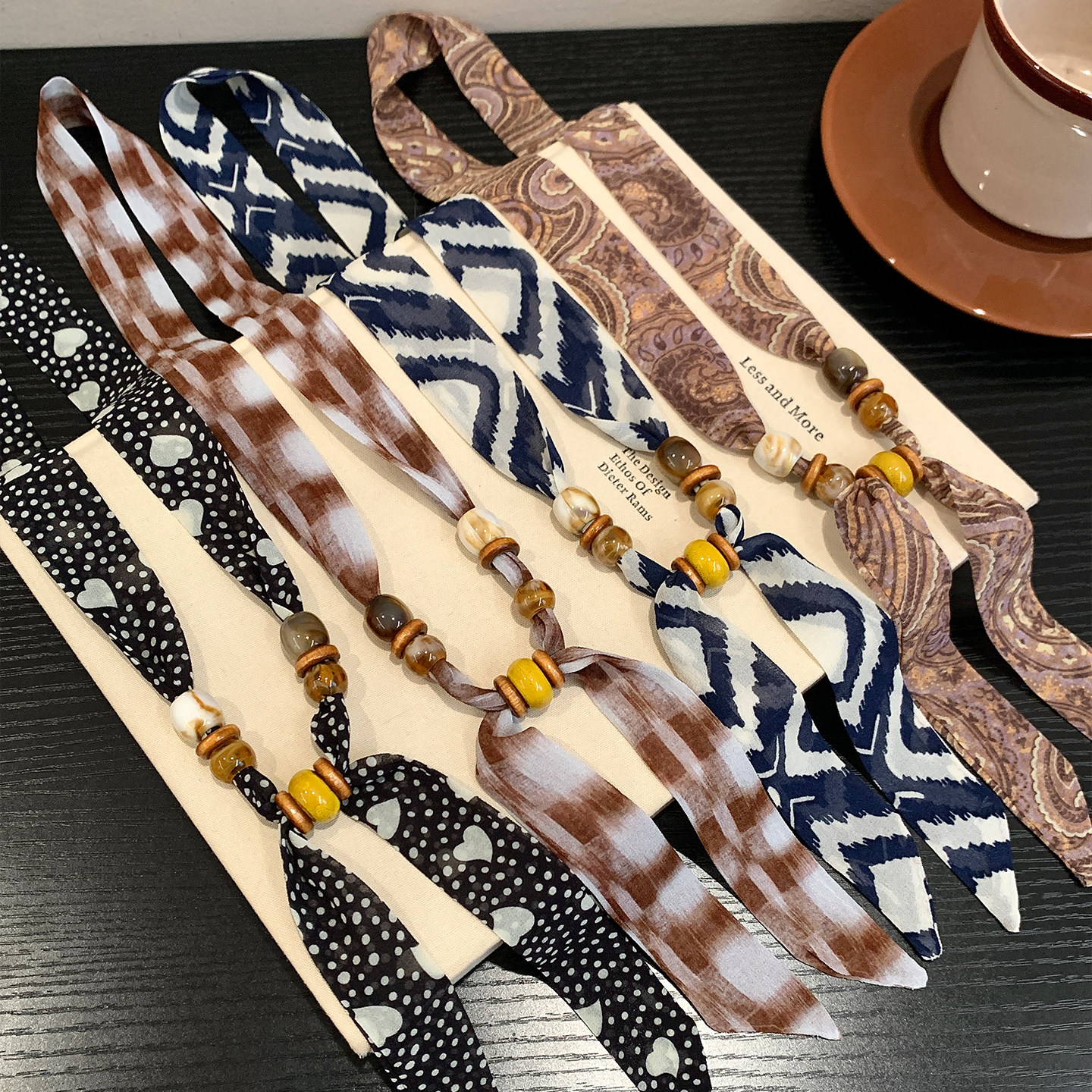 复古百搭串珠长条丝巾女系脖高级感围巾项链围脖配饰发带装饰腰带,服饰配件/皮带/帽子/围巾,围巾/丝巾/披肩,淘宝优惠券,粉丝福利购,淘宝优惠卷