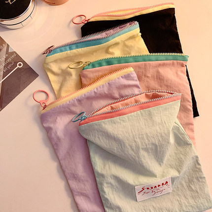 收纳包马卡龙化妆包女2025新款便携卫生巾迷你小包收纳袋零钱包