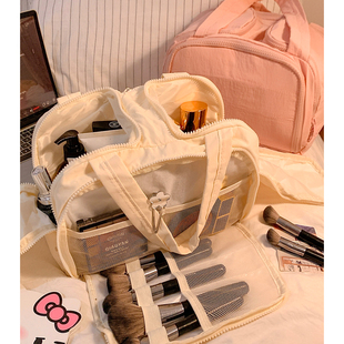 可爱分区收纳化妆包女超火便携式小轻便款大容量旅行2026新款高端