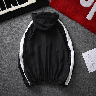快手红人周诗迪高迪同款外套防晒衣服男社会人精神小伙连帽冲锋衣