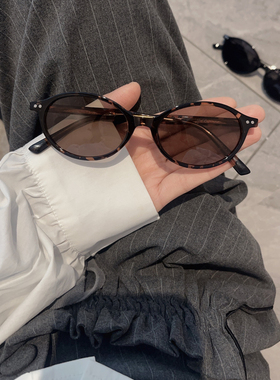 韩潮复古书呆子豹纹椭圆偏光太阳镜超轻tr90插芯度假男女茶色墨镜