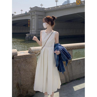 秋冬法式高级感无袖吊带白色连衣裙子秋季女装2025新款小个子长裙