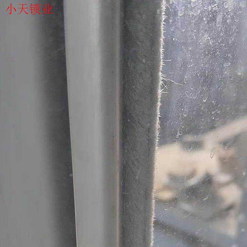 门窗门缝密封条老式塑钢窗户毛刷条铝合金门缝隙卡槽式毛边条防.