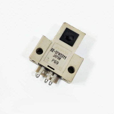 全新光电传感器EE-SPWD311拍前议价
