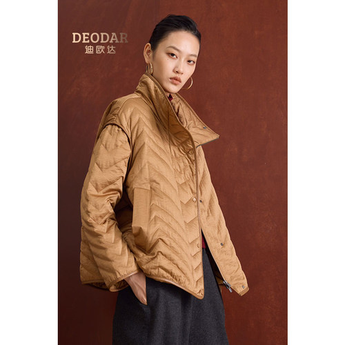 迪欧达轻奢高端鹅绒服女短款2025冬季新款90白鹅绒保暖羽绒服外套