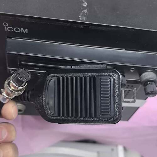 可维修ICOM HM一176手咪，ICOM IC-A200 210议价