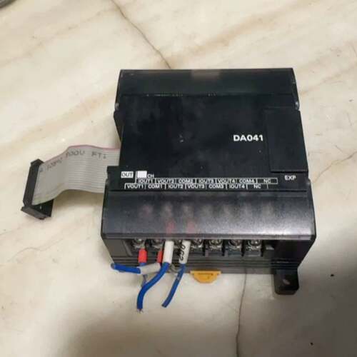 可维修欧姆龙模拟量模块CP1W-DA041，成色不错，需要的联系3议价
