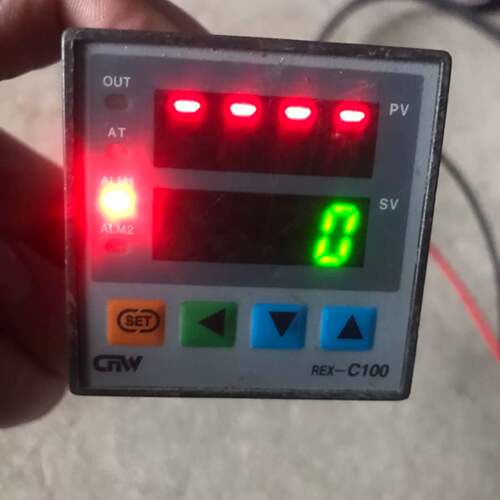可议价温控仪C100FK02-VEN，件，共有三个，220V