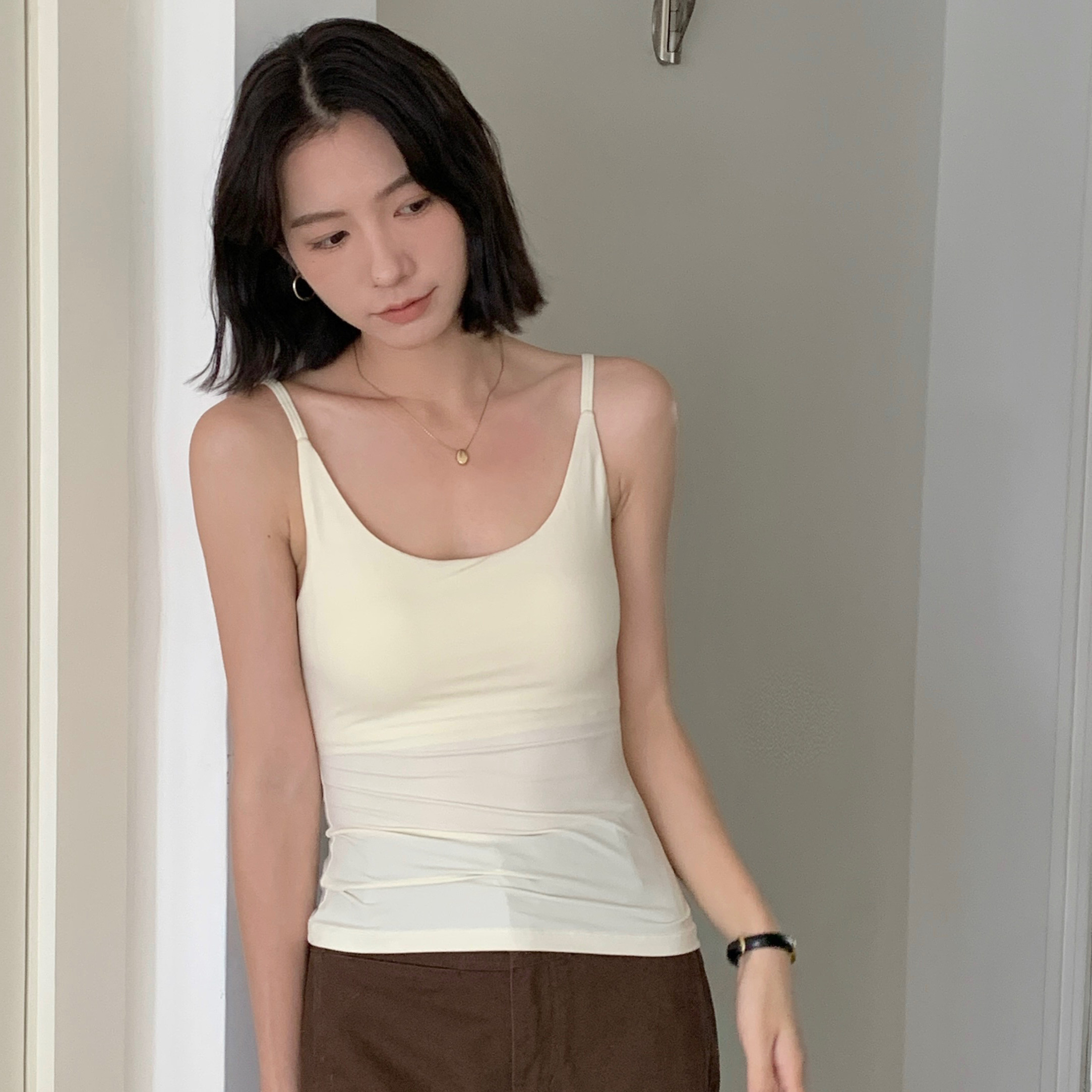 长款遮肚子吊带一字领免穿内衣修身内搭外穿纯色春款薄打底女背心