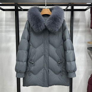 狐狸毛中年妈妈羽绒服女中长款2024新款中老年人洋气冬装加厚外套