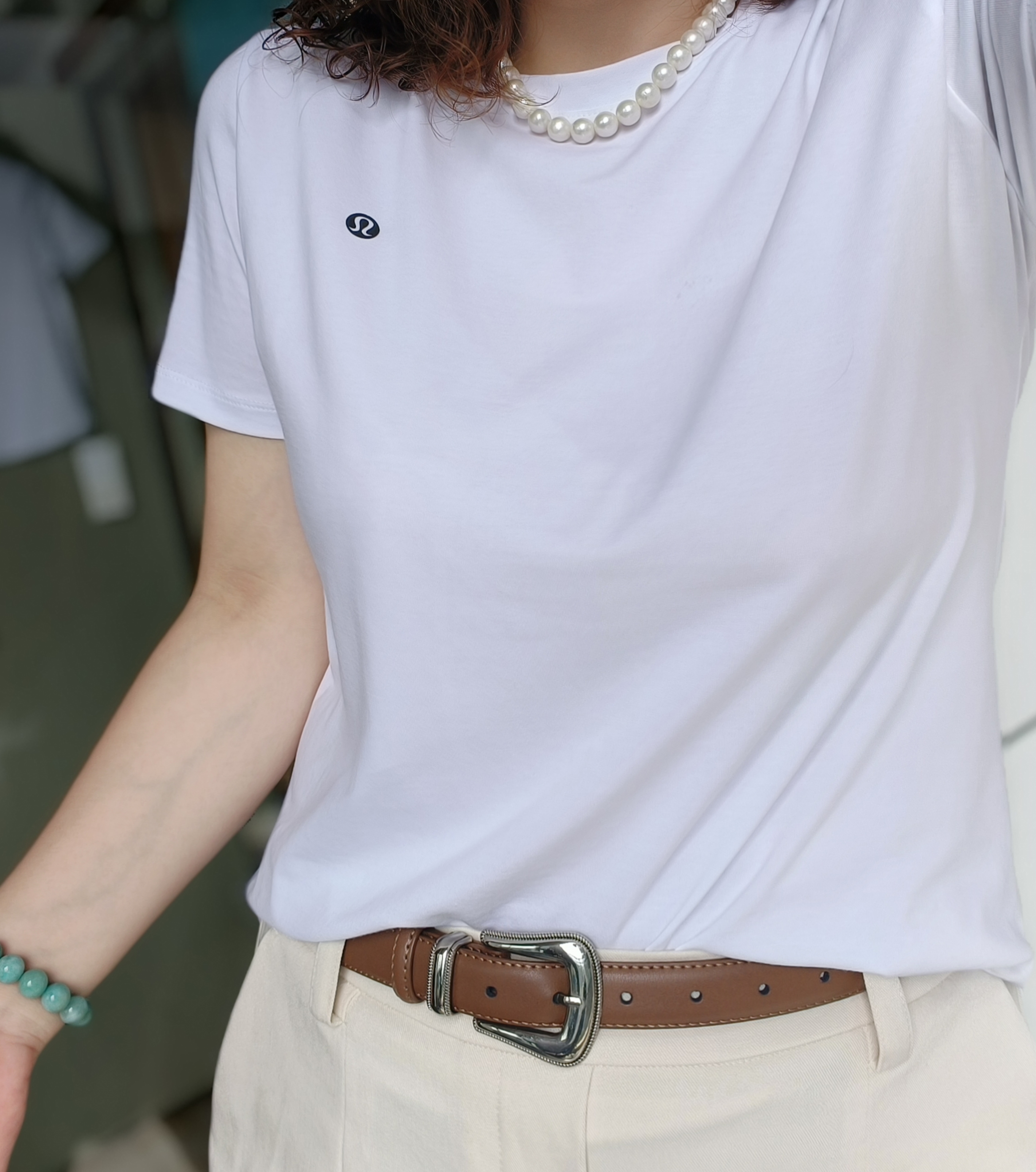 这个价格太香了面料精致舒服棉加莱卡圆领短袖T恤绝绝子胸前标