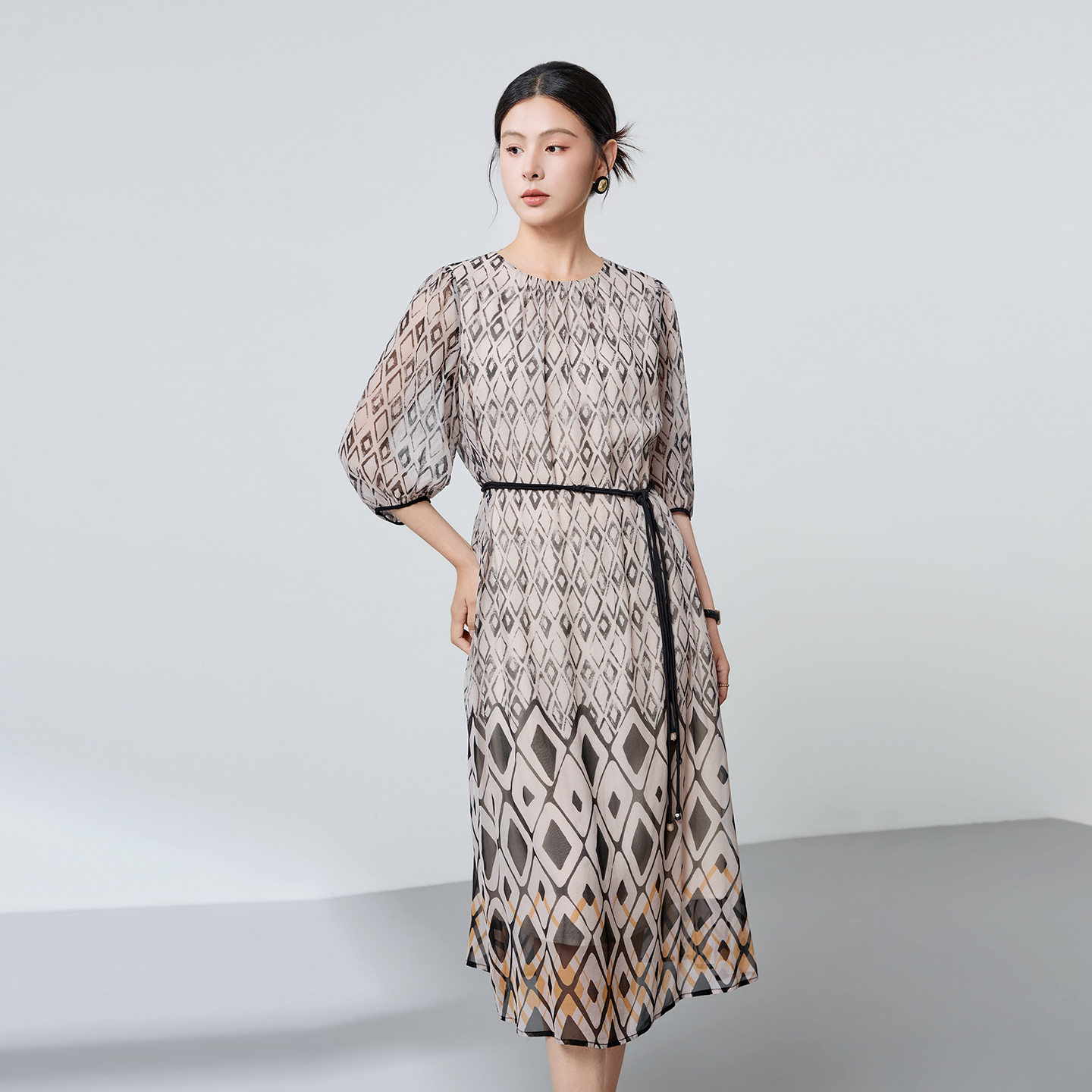 真丝连衣裙女夏季新款现货印花2026款修身显瘦桑蚕丝裙子女高级感