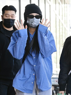 Jennie金珍妮同款蓝色韩系条纹肌理感宽松衬衫美式潮流防晒外套夏