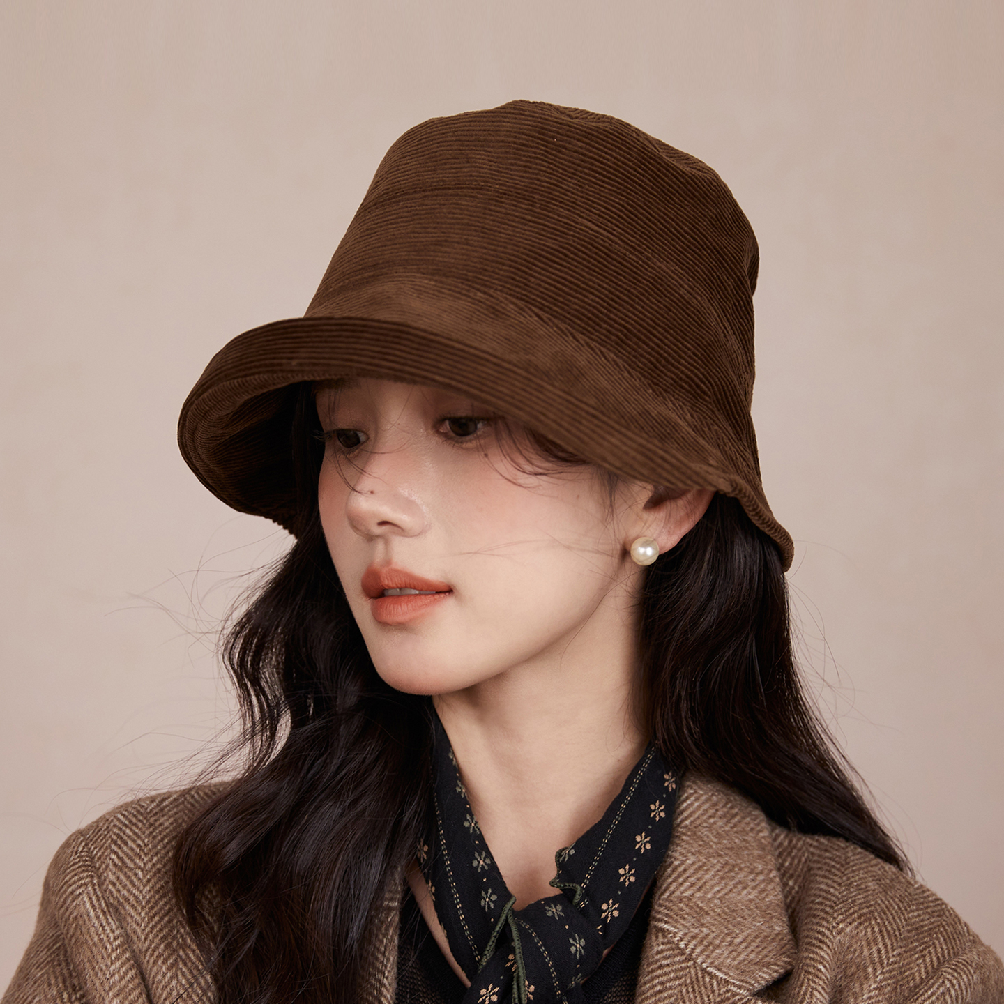 林小橘美拉德灯芯绒纯色渔夫帽