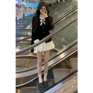 巨好看连衣裙女秋冬2026新款千金小个子香风新年战袍早春穿搭套装