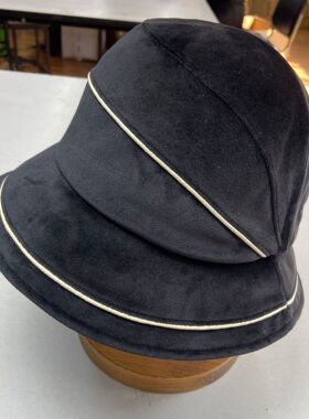 工厂直销帽子女20新品秋冬时尚休闲保暖单色拼接渔夫帽20AW-H008