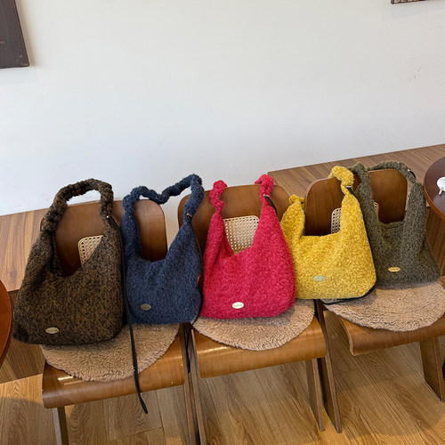 秋冬新品抽绳包包毛绒韩版小众百搭托特包时尚百搭包包
