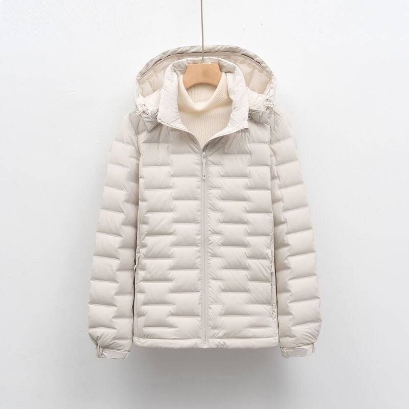 平湖驰新90绒新国标户外轻薄羽绒服女秋冬短款连帽轻便上衣外套