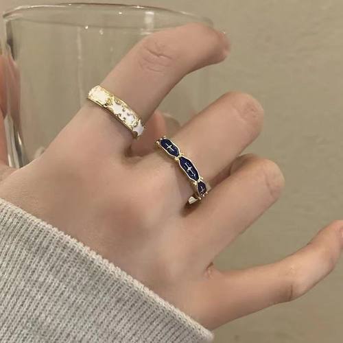 复古珐琅滴油花纹戒指女ins小众设计蓝色食指戒时尚个性百搭指环