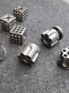 转轮左轮 上下分离可拆挂绳挂扣项链吊坠刀坠 钛合金7颗陶瓷锆珠