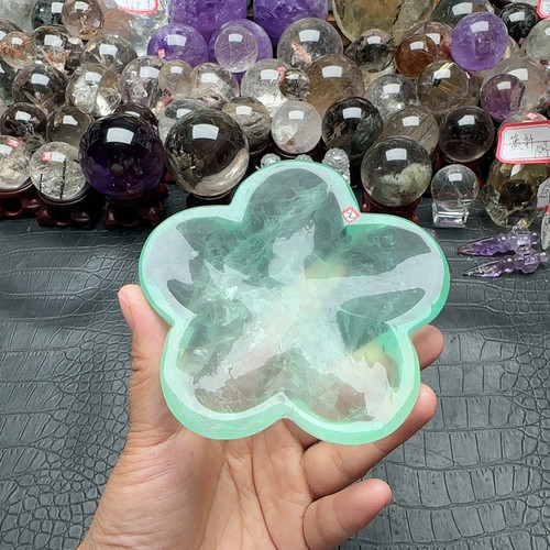 绿萤石盘子捡漏