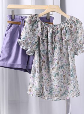 时尚法式一字肩百搭荷叶领碎花小衫+腰带棉麻短裤时尚两件套女