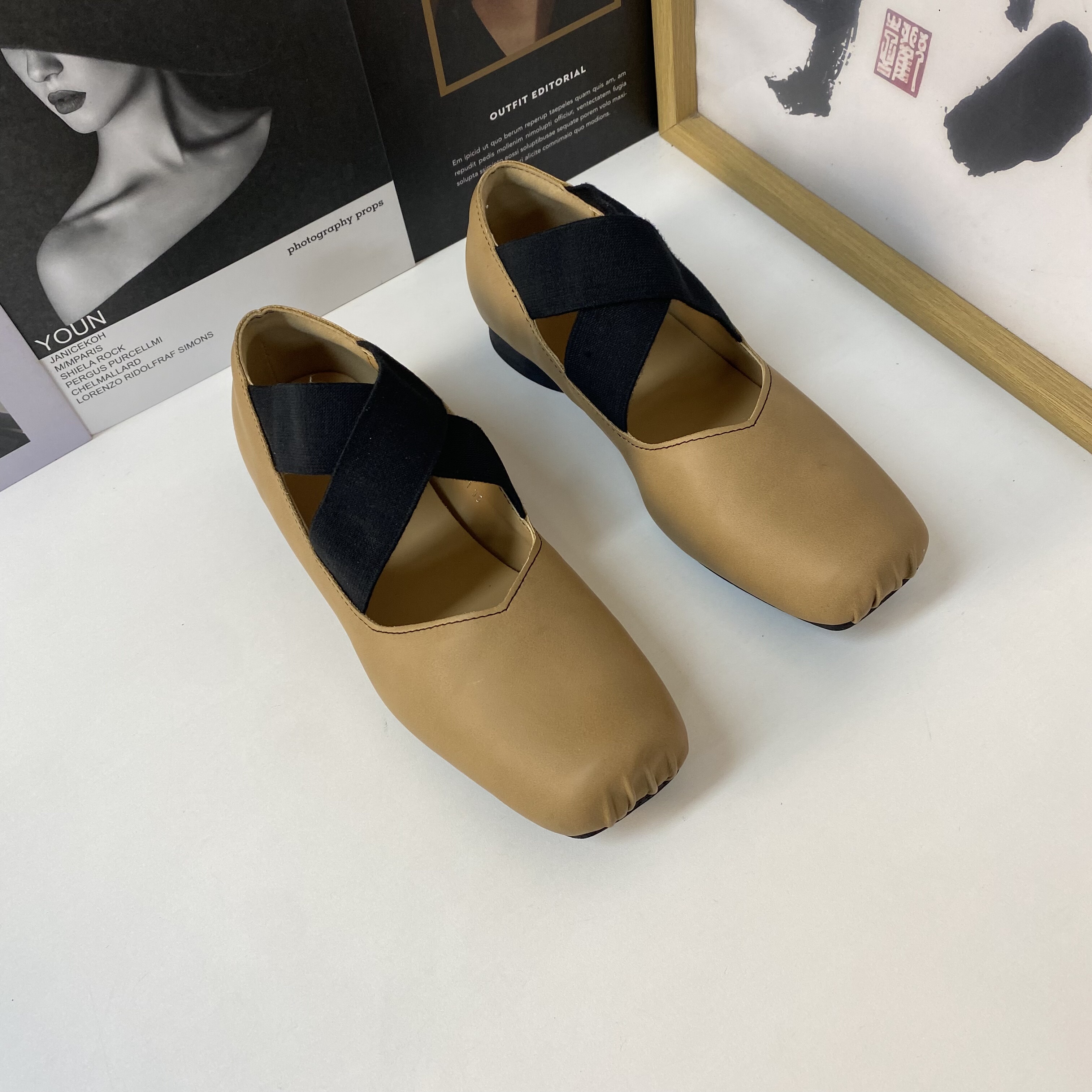 猪鼻子芭蕾单鞋女2025新款时尚配裙子浅口复古交叉绑带玛丽珍鞋