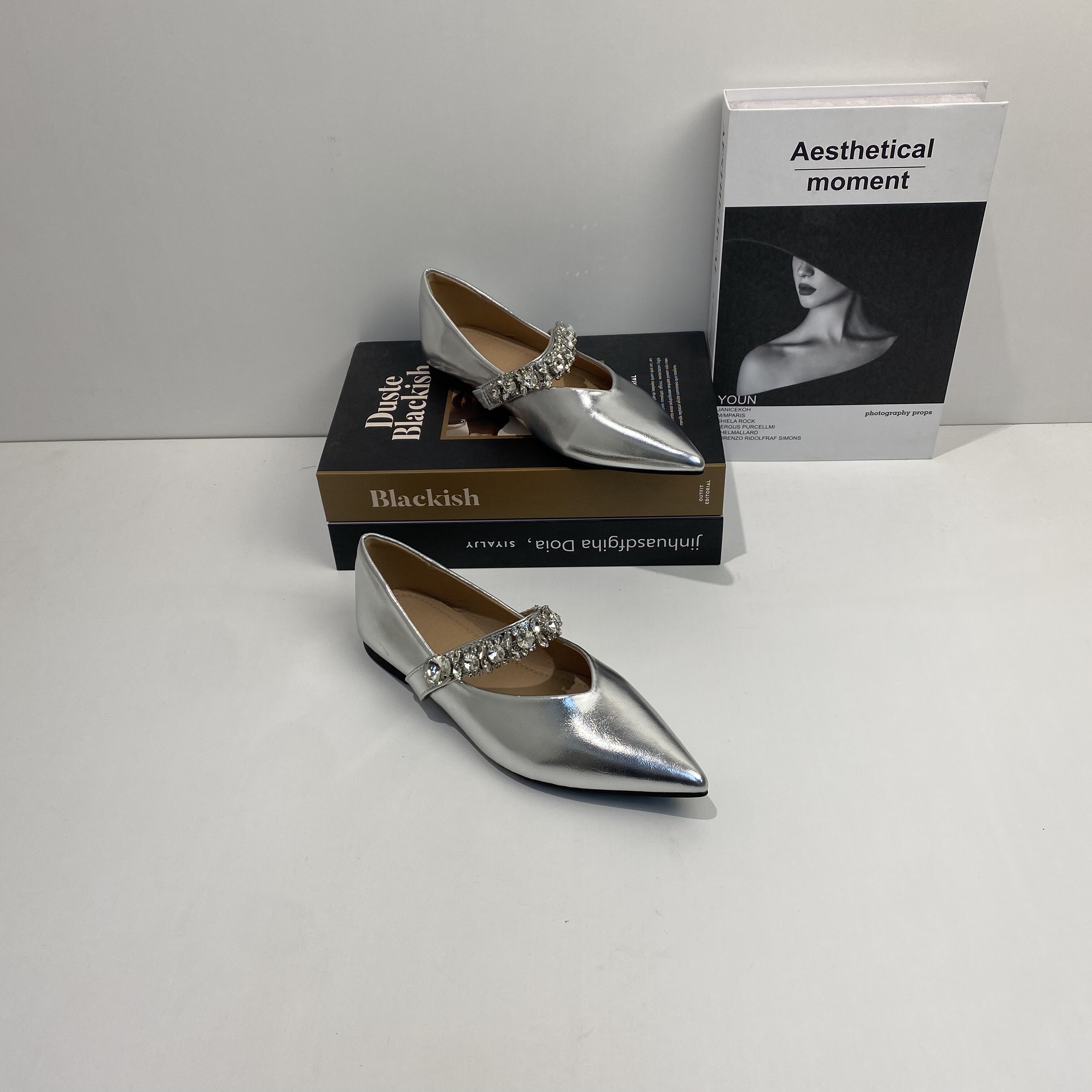 2026春秋新款浅口尖头一脚蹬玛丽珍鞋女水钻休闲气质平底单鞋大码,女鞋,玛丽珍鞋,淘宝优惠券,粉丝福利购,淘宝优惠卷