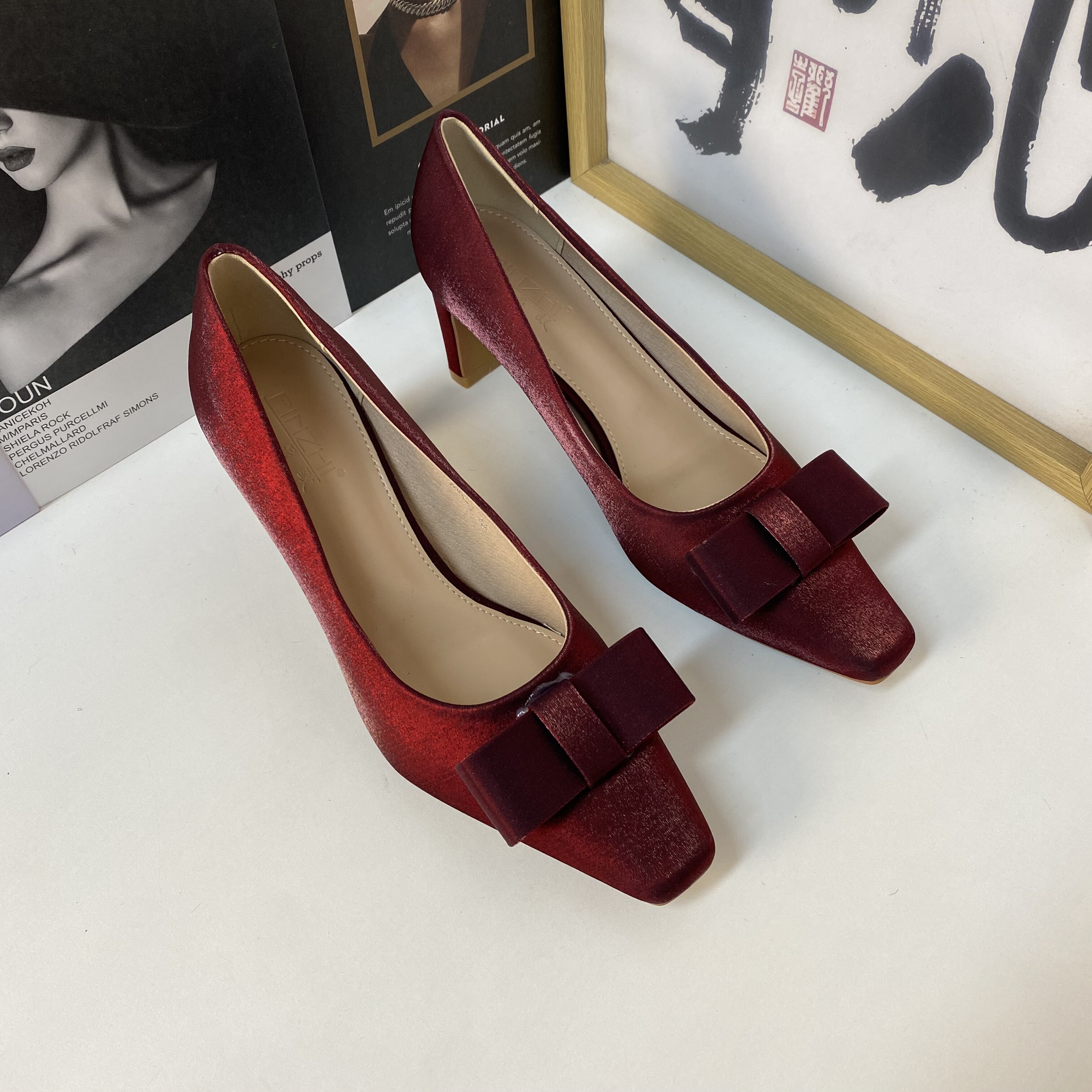 气质法式温柔尖头高跟单鞋小香风优雅甜美简约一脚蹬晚晚风通勤女