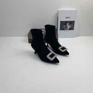 新款名媛风法式方扣水钻尖头高跟短靴女细跟瘦瘦靴气质袜子靴女