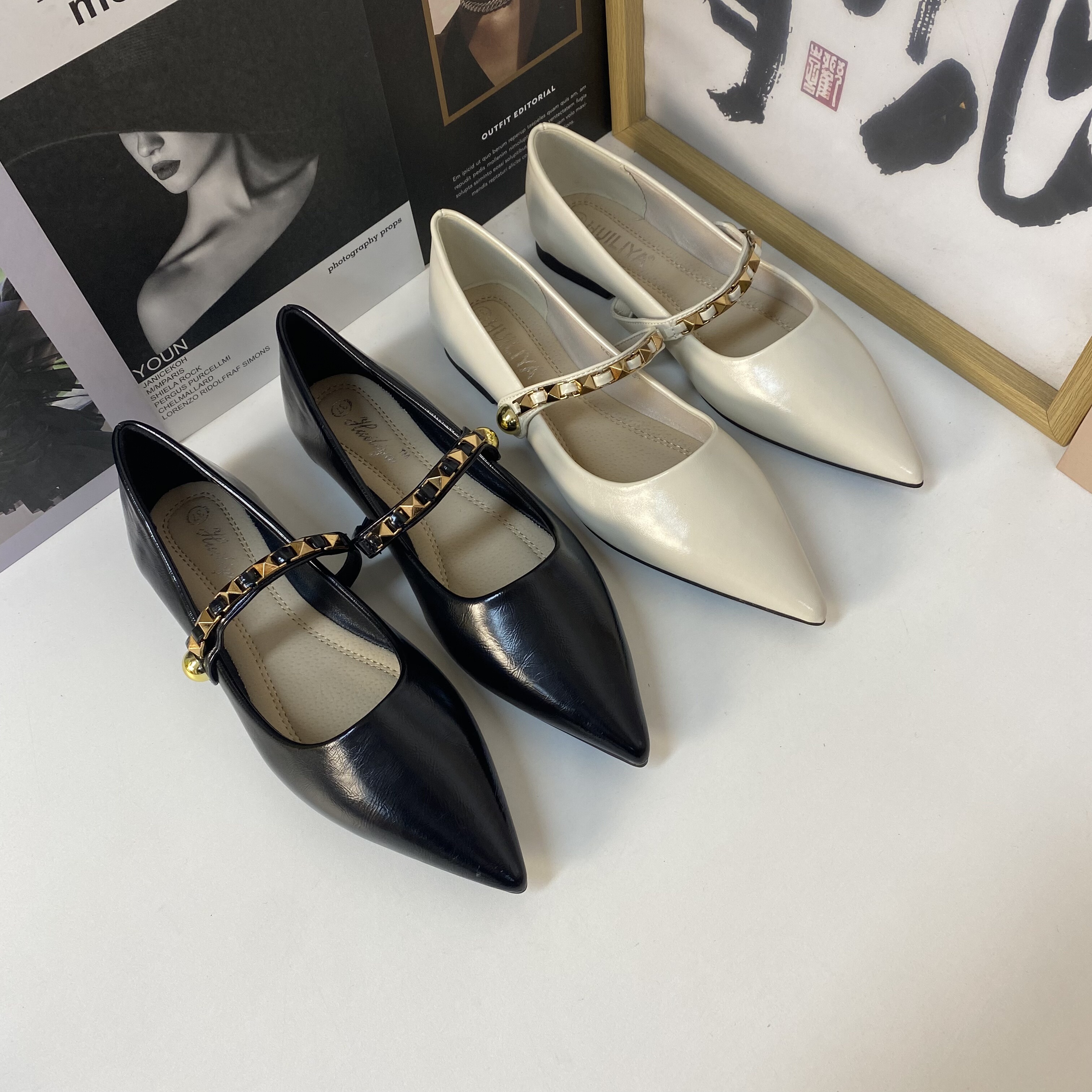 2025年低跟尖头一字带单鞋女鞋子春秋新款平底法式春秋玛丽珍女鞋