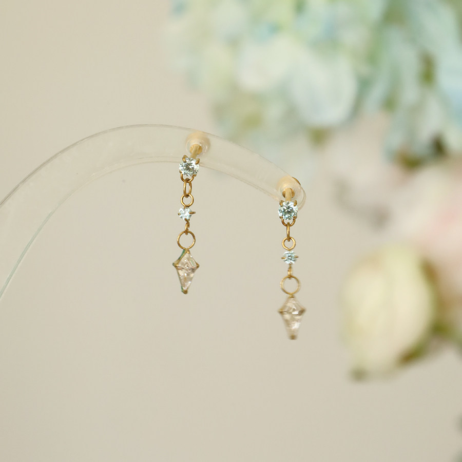 设计师款金色水钻流苏耳骨钉耳环女气质轻奢高级感耳饰,饰品/流行首饰/时尚饰品新,耳环,淘宝优惠券,粉丝福利购,淘宝优惠卷