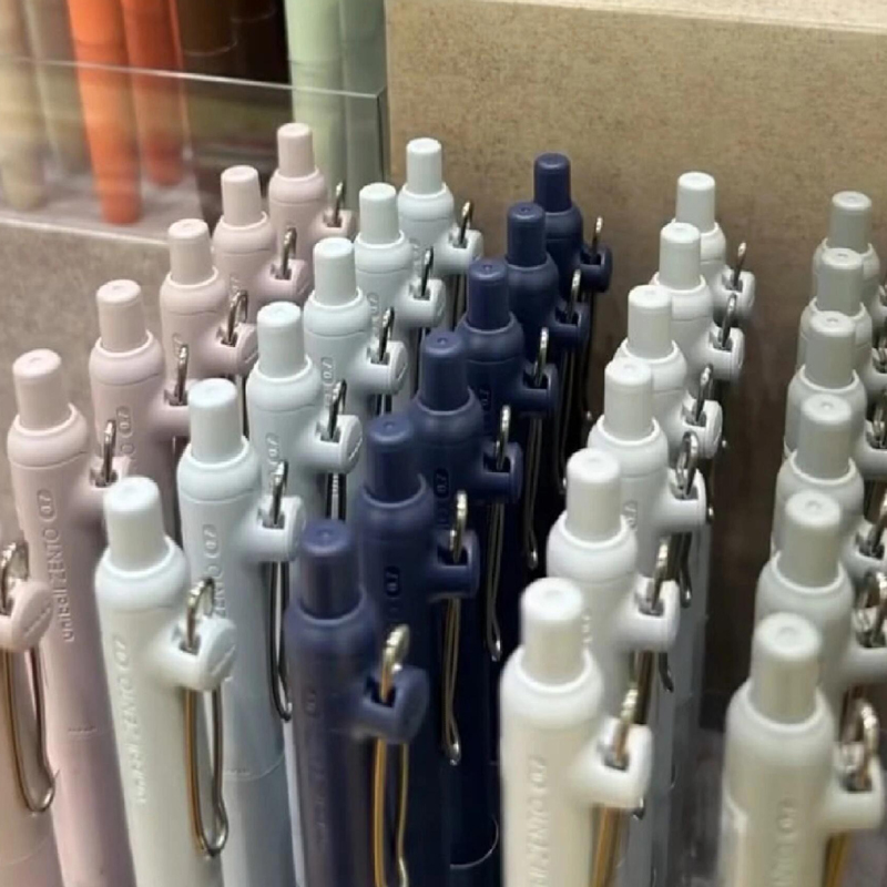 新品颜色齐全日本三菱uniball zento黑色笔芯中性笔按动水笔UMN-ZSC05学生考试刷题笔签字笔0.5低重心0.38