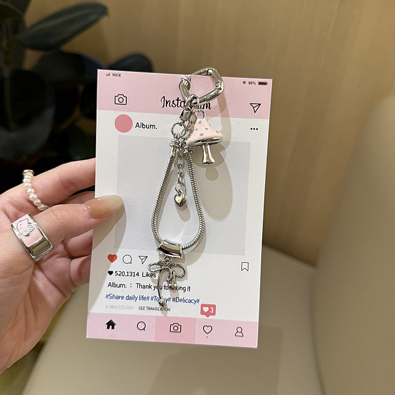 ins重工金属蘑菇蛇骨链包挂气质时尚装饰品新款挂链小众时髦