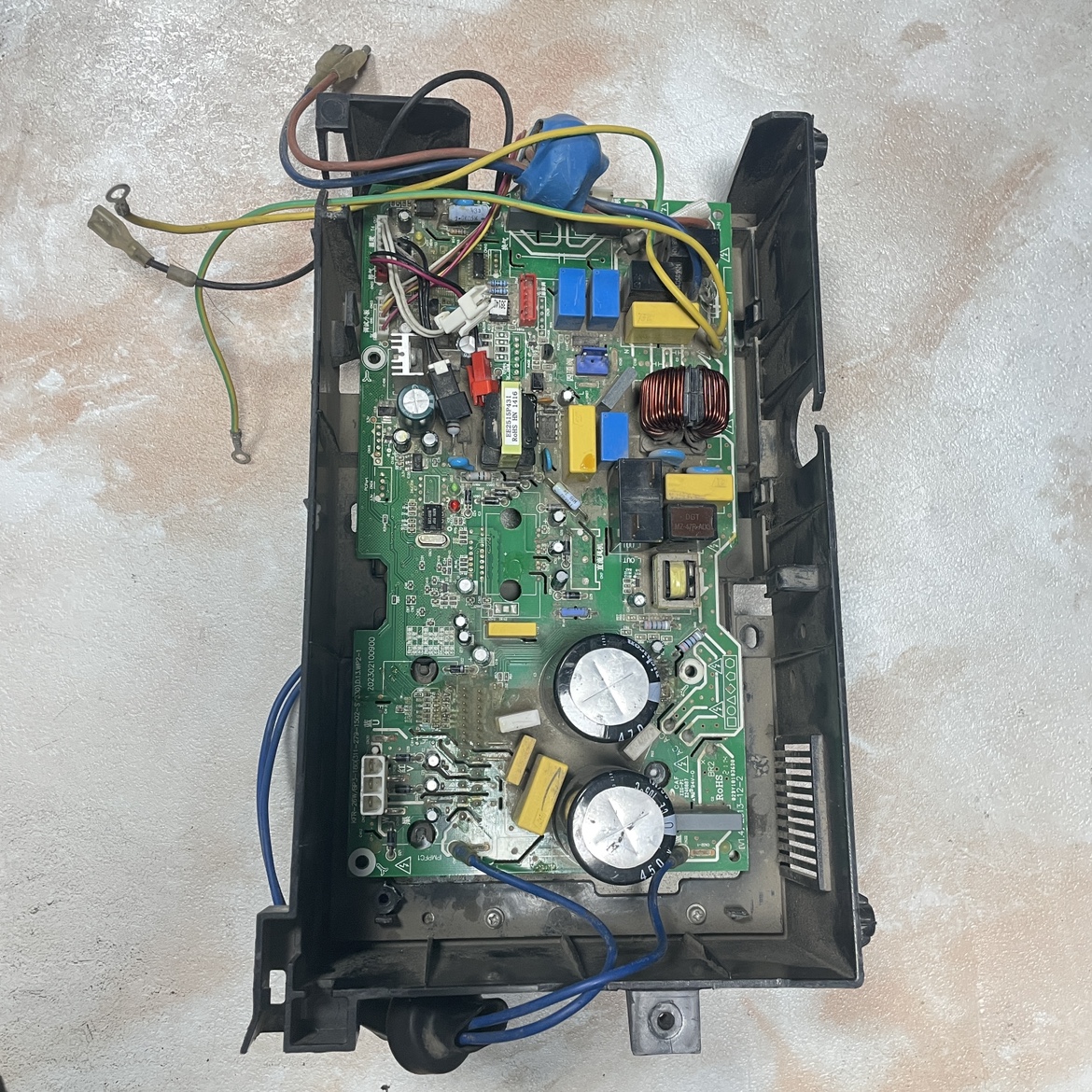 美的空调主板拆机测好